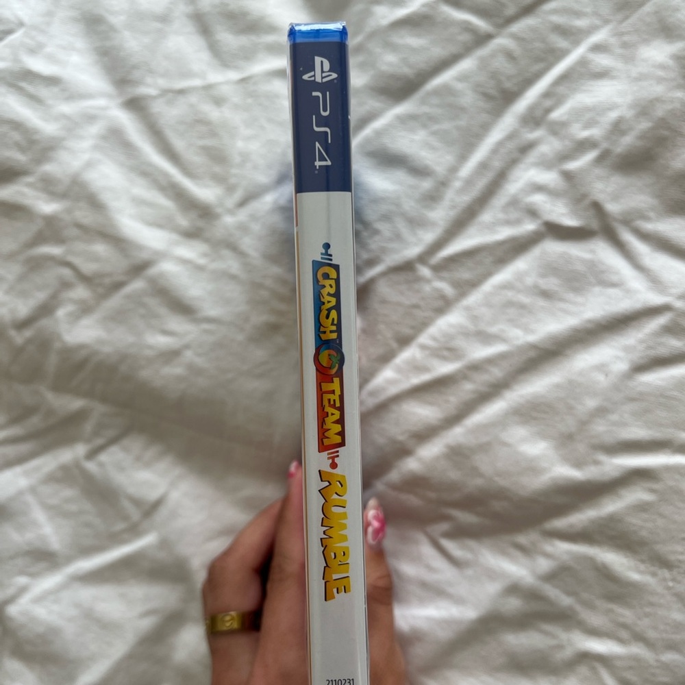PS4Crash Team Rumble - never opened - Picture 4 of 4